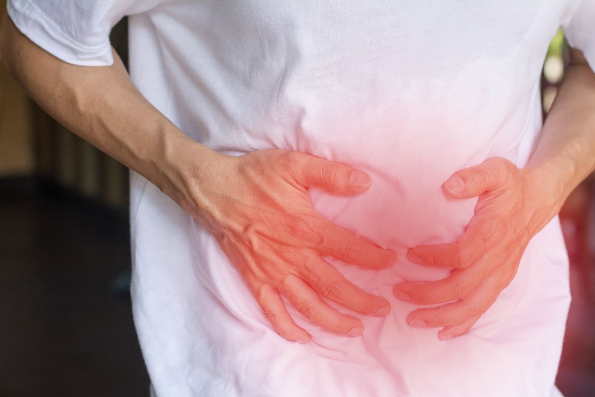 Crohn's And Colitis: Which Is Worse? (Key Differences And Symptoms)