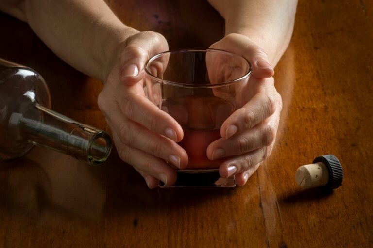 Does Alcohol Worsen Crohn s Disease Important Impacts And Factors